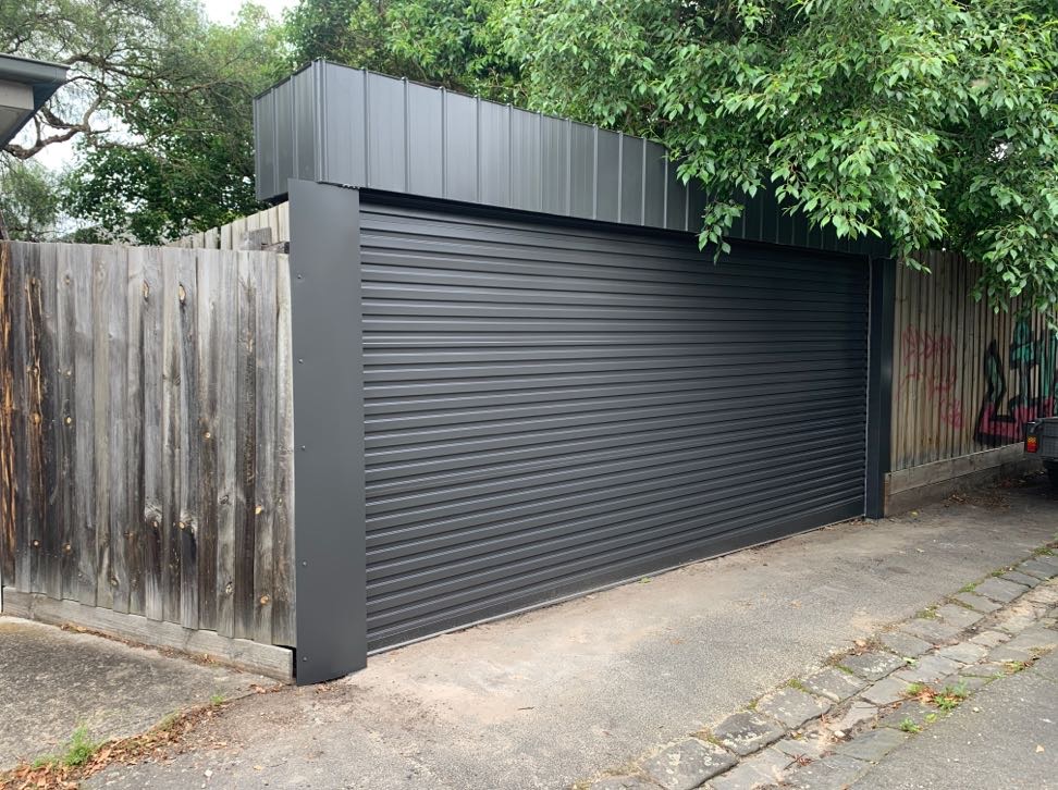 Gliderol Roller Door, Colorbond Monument with Taper