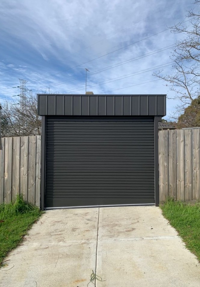 Taurean Roller Door, Colorbond Monument with Taper