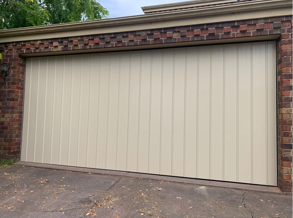 H1: "Premium Garage Door Repairs in Ashwood: Your Trusted Solution" H2: "Efficient and Affordable Balwyn Garage Door Repair Services