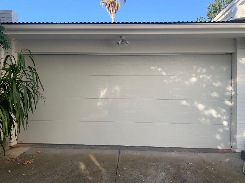Garage Door Repairs in Mitcham