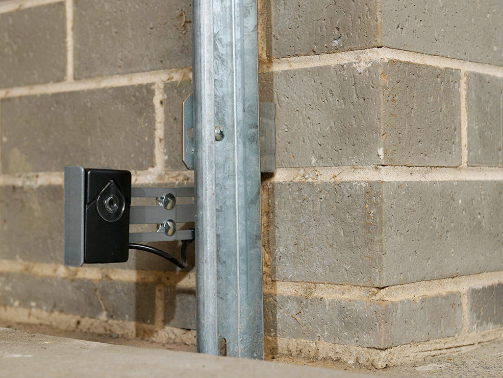 ratioadj_safetybeams_lifestyle